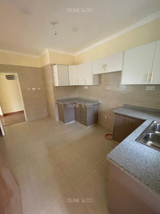 Serviced 2 Bed Apartment with En Suite in Lavington - 6