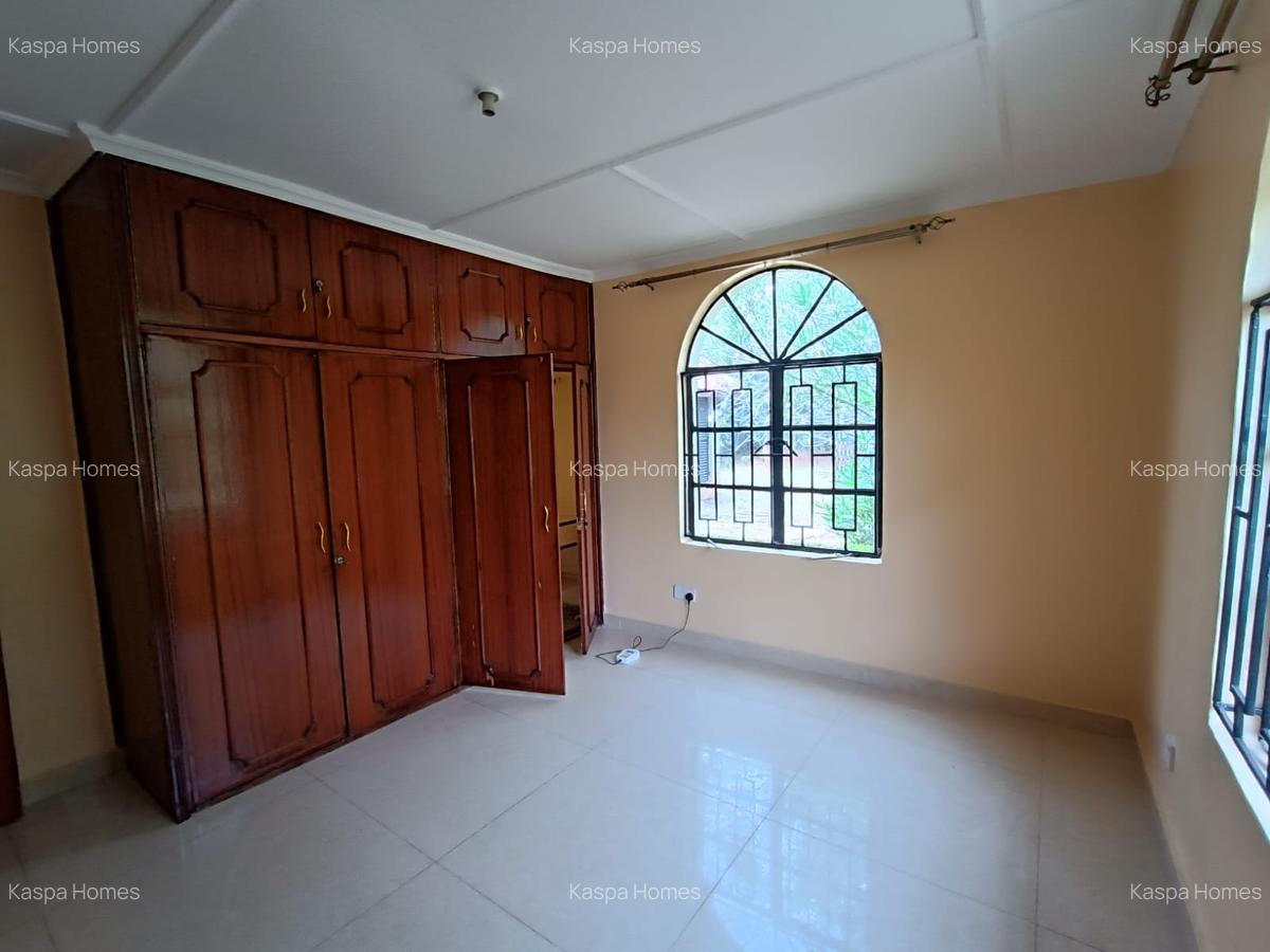 2 Bed Apartment with En Suite in Karen - 14