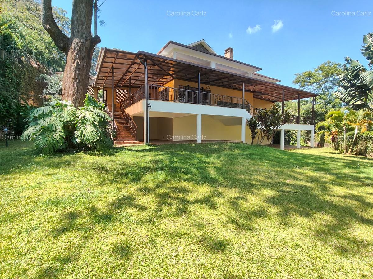 5 Bed House with En Suite in Lake View - 1