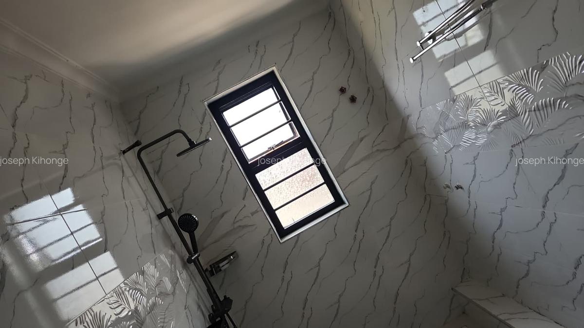 5 Bed Townhouse with En Suite at Matangi - 6