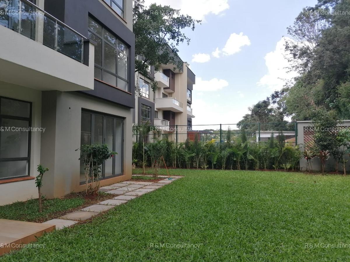 4 Bed Villa with En Suite at Two Rivers Mall - 15