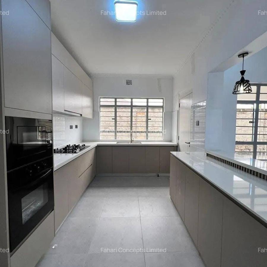 3 Bed House with En Suite at Acacia - 7