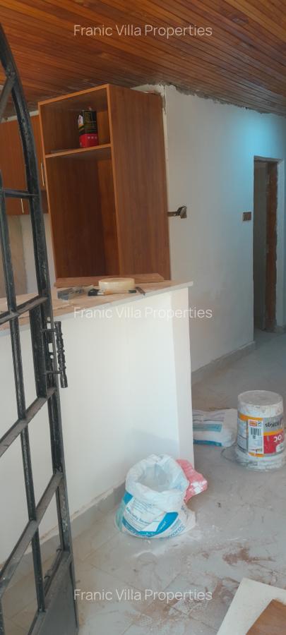 1 Bed House with En Suite at Loresho - 3