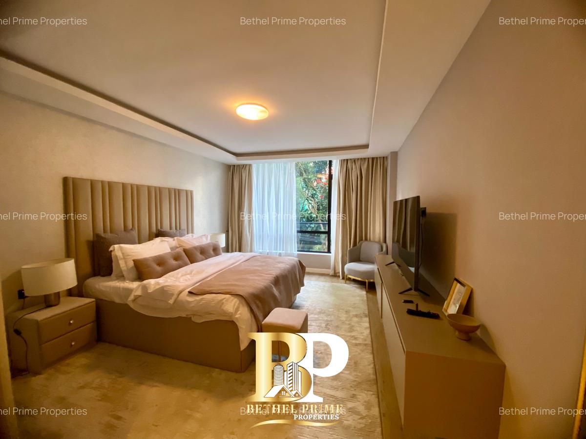 3 Bed Apartment with En Suite in Brookside - 6