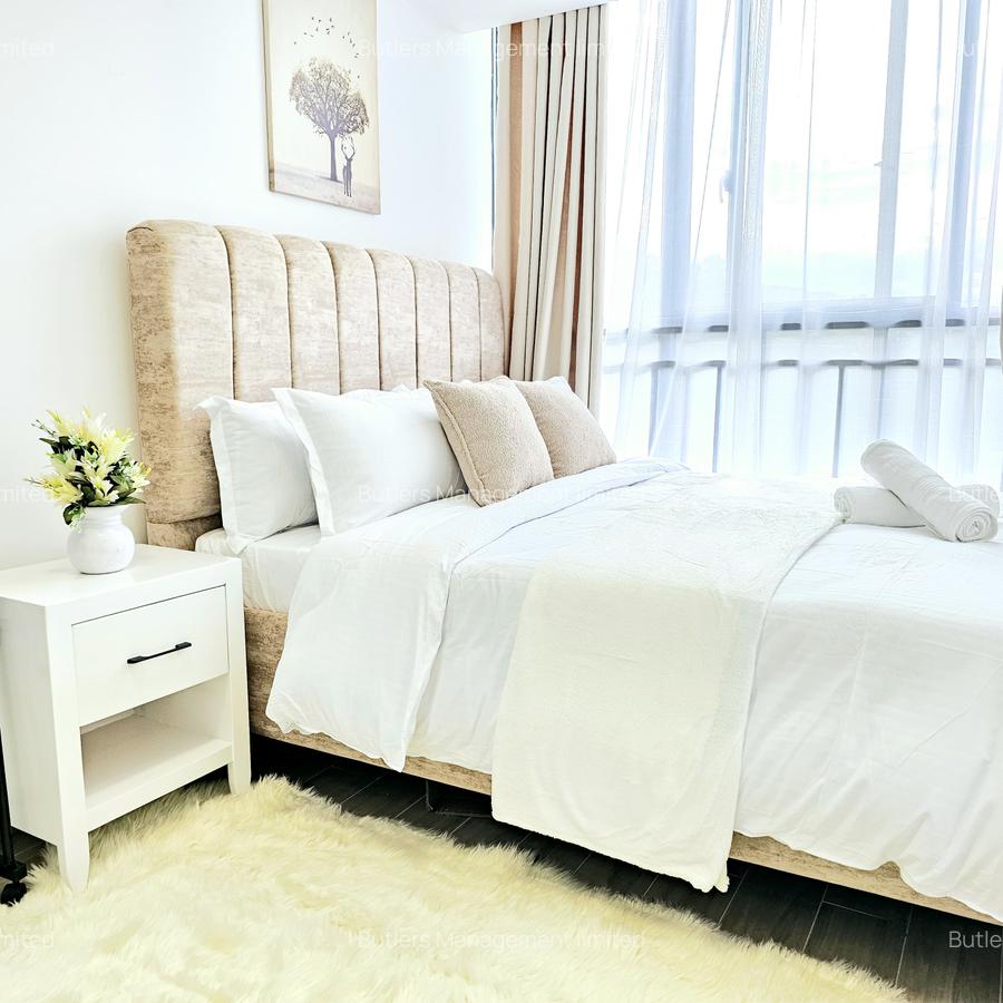 Serviced 1 Bed Apartment with En Suite in Riverside - 10