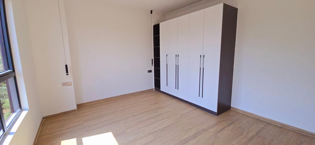 2 Bed Apartment with En Suite at Sports Road - 6