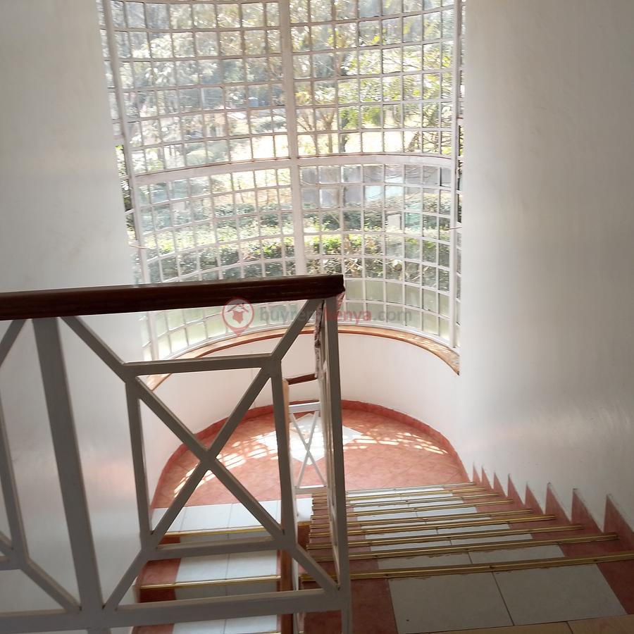 2 Bed House with En Suite at Hardy Area - 13