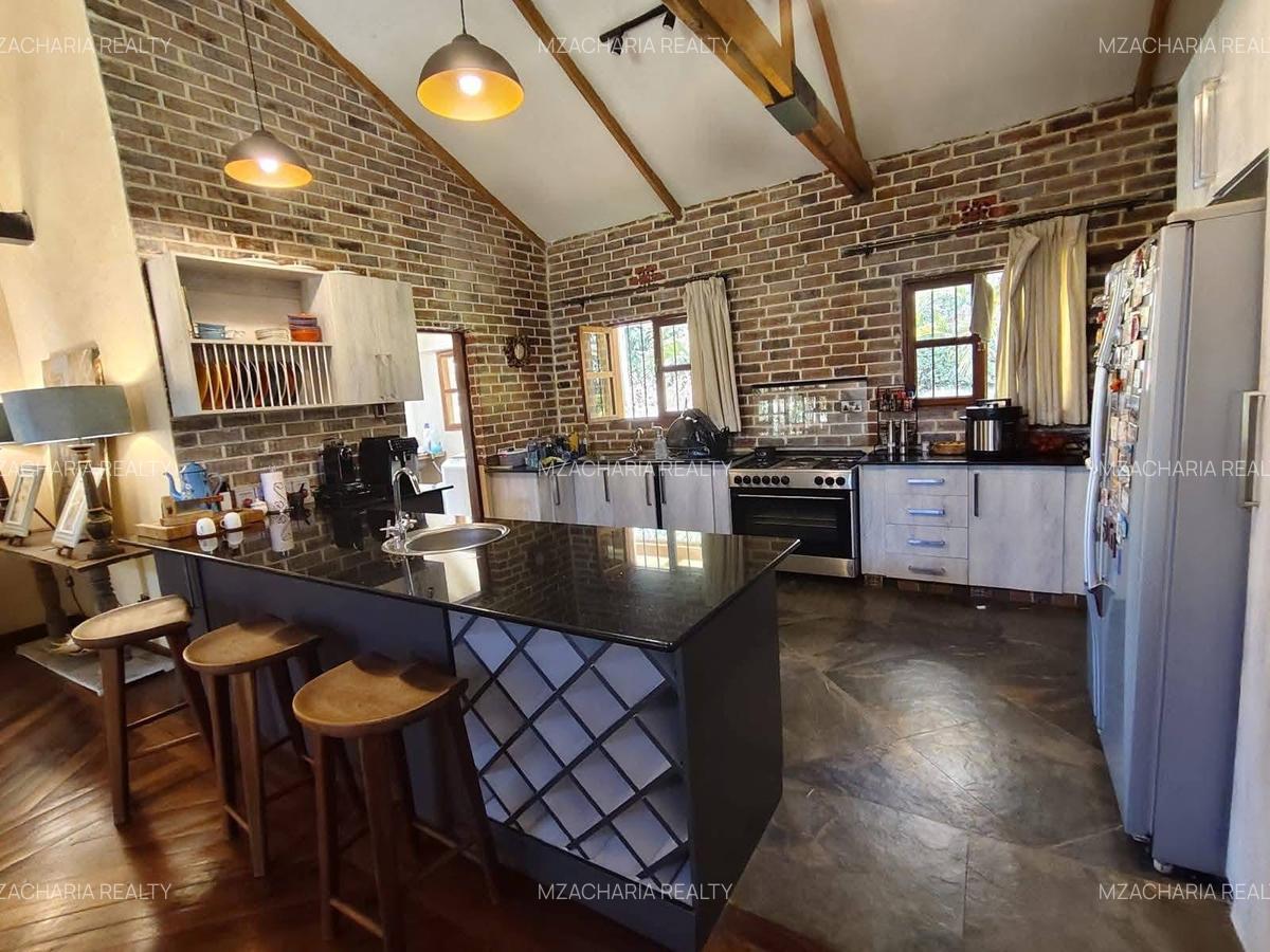 3 Bed House with En Suite in Karen - 5