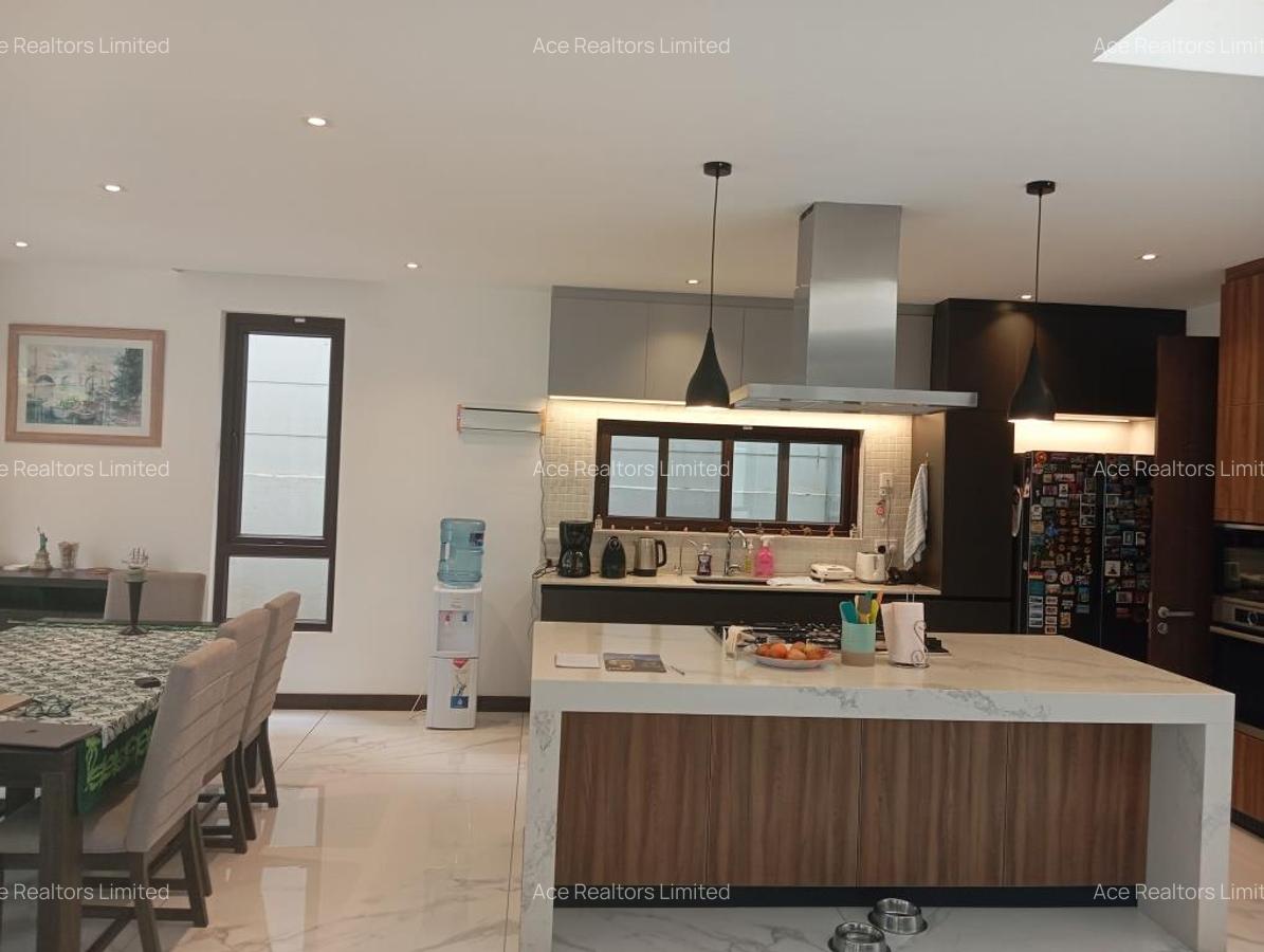 4 Bed Townhouse with En Suite at Peponi Road - 5