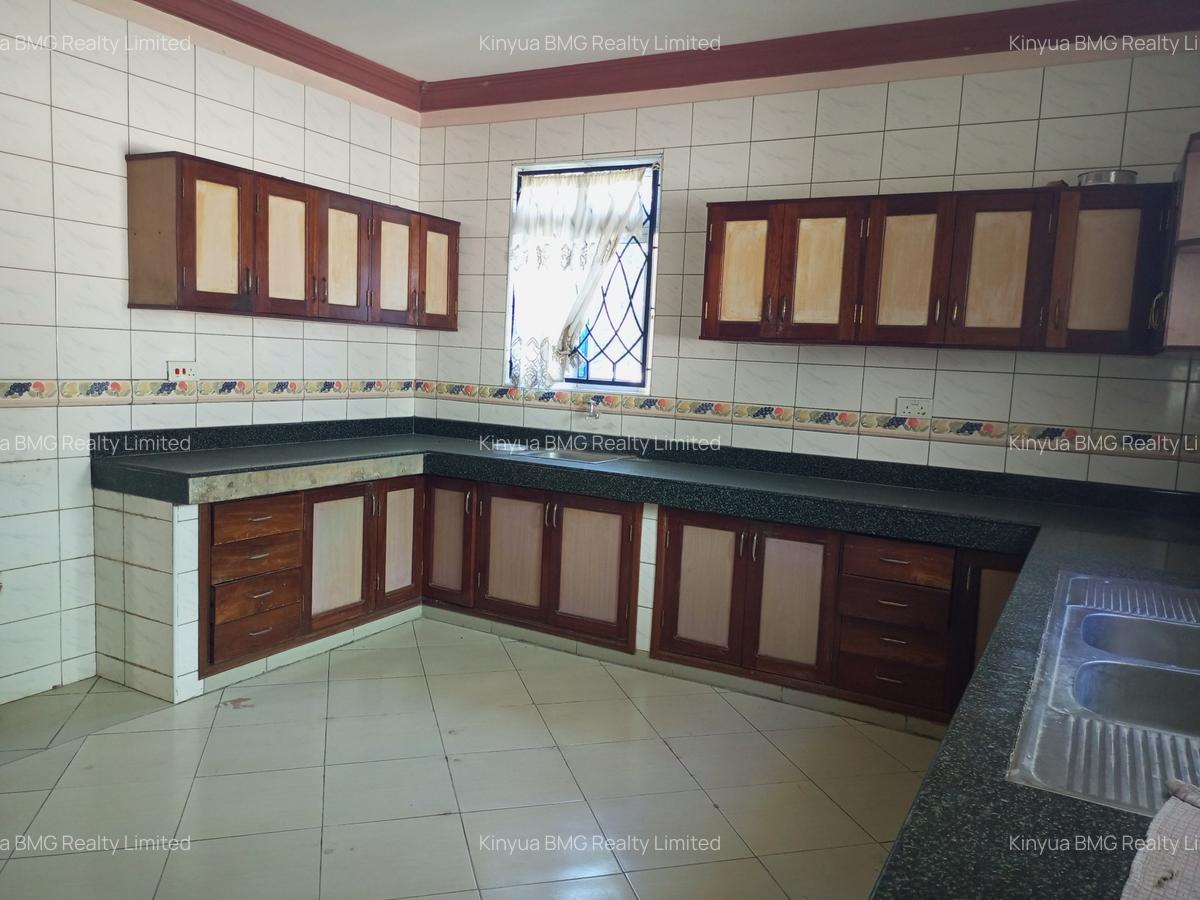 8 Bed Villa with En Suite in Nyali Area - 12