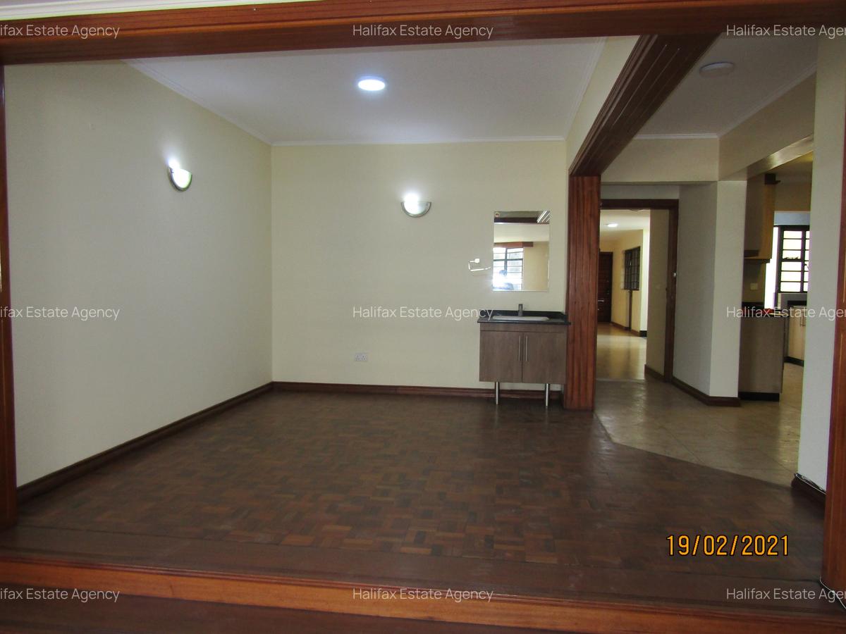 4 Bed Apartment with Swimming Pool at Mpaka Road - 8