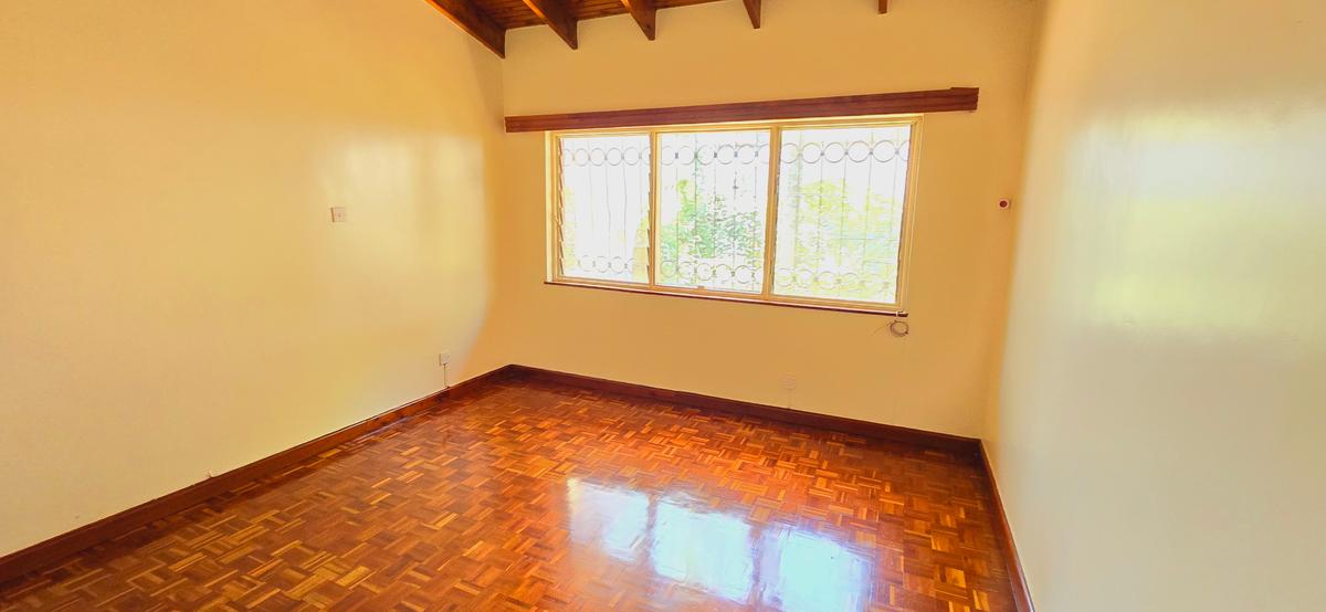 3 Bed House with En Suite at Ruaka Drive - 20