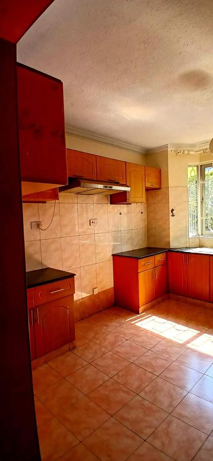 5 Bed Townhouse with En Suite at Nyeri Road - 10