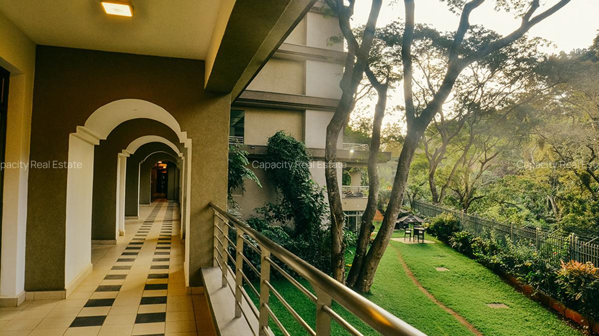 Serviced 3 Bed Apartment with En Suite in Parklands - 6