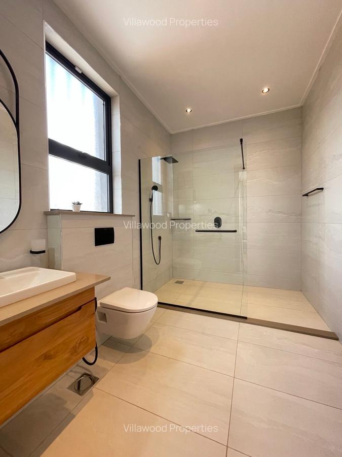 4 Bed Villa with En Suite in Loresho - 6