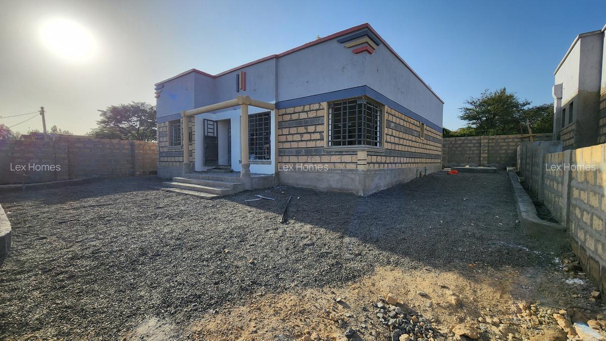 3 Bed House with En Suite at Rimpa - 2