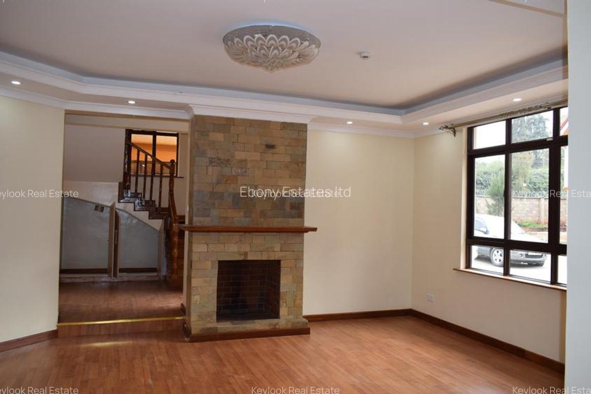 5 Bed Townhouse with En Suite at Lavington Green - 6