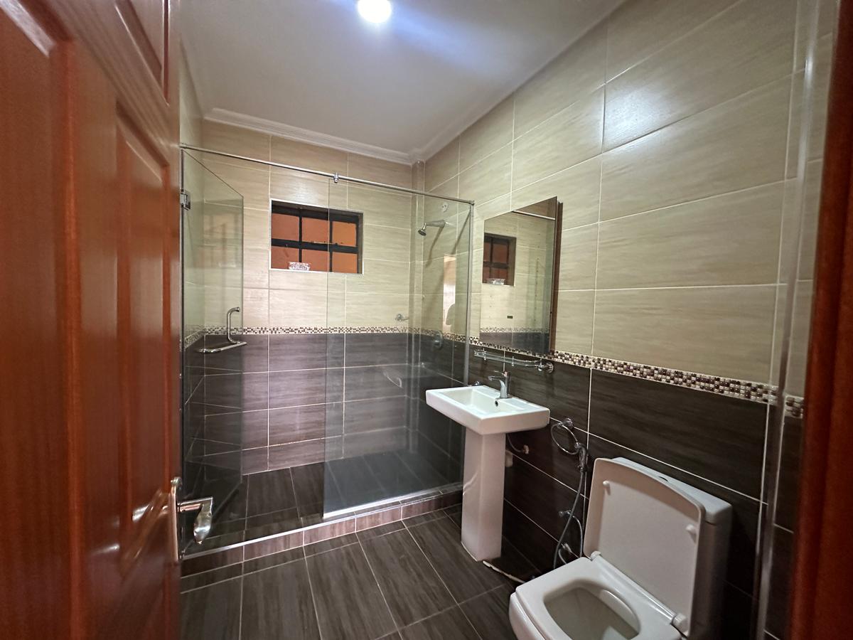 Serviced 2 Bed Apartment with En Suite in Westlands Area - 6