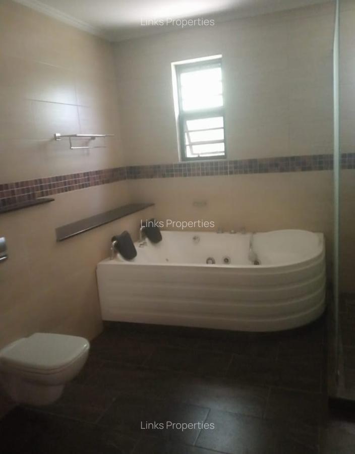 5 Bed Townhouse with En Suite at Karen - 7