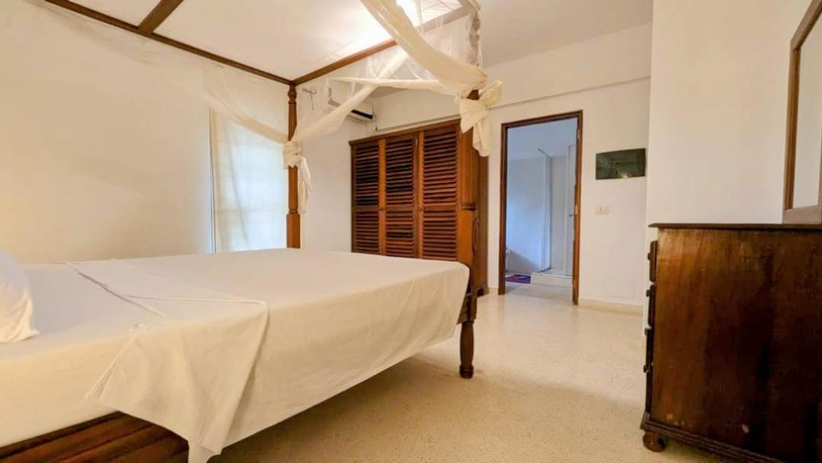 2 Bed Apartment with En Suite in Malindi - 13