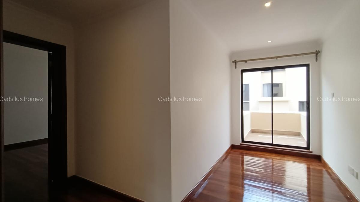 4 Bed Villa with En Suite at Kaputei - 6