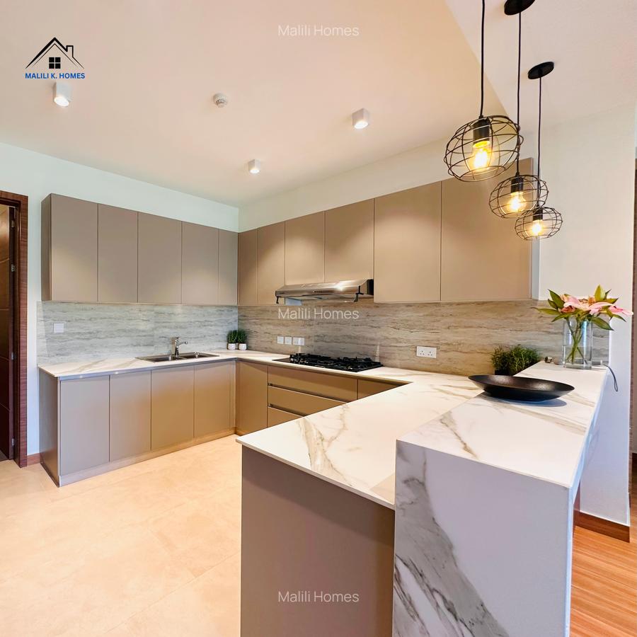 2 Bed Apartment with En Suite in Riverside - 2