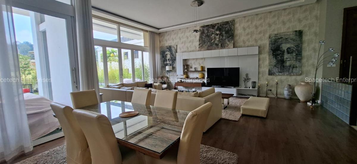 4 Bed Townhouse with En Suite in Spring Valley - 4