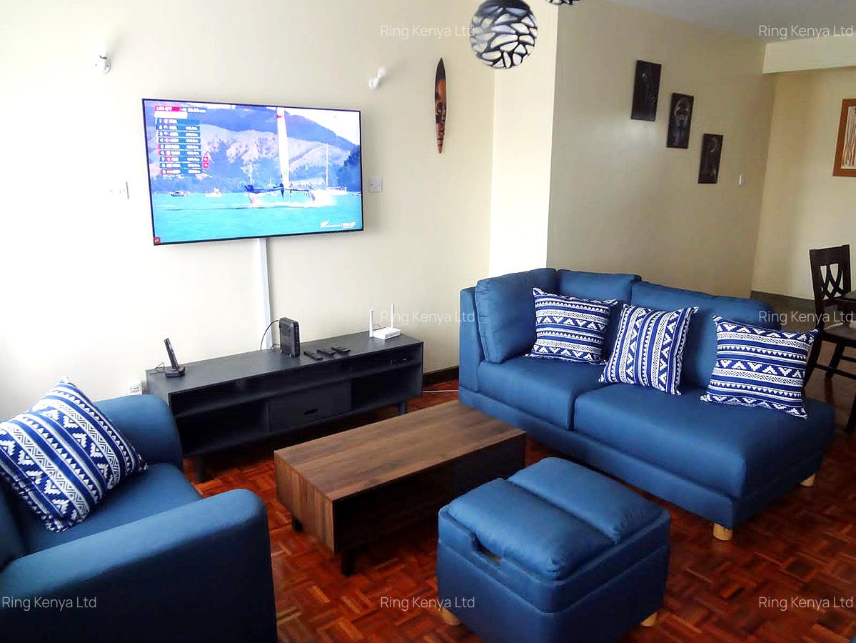 Furnished 3 Bed Apartment with En Suite at Woodley - 14