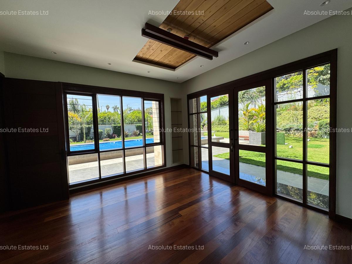 4 Bed Villa with En Suite in Runda - 2