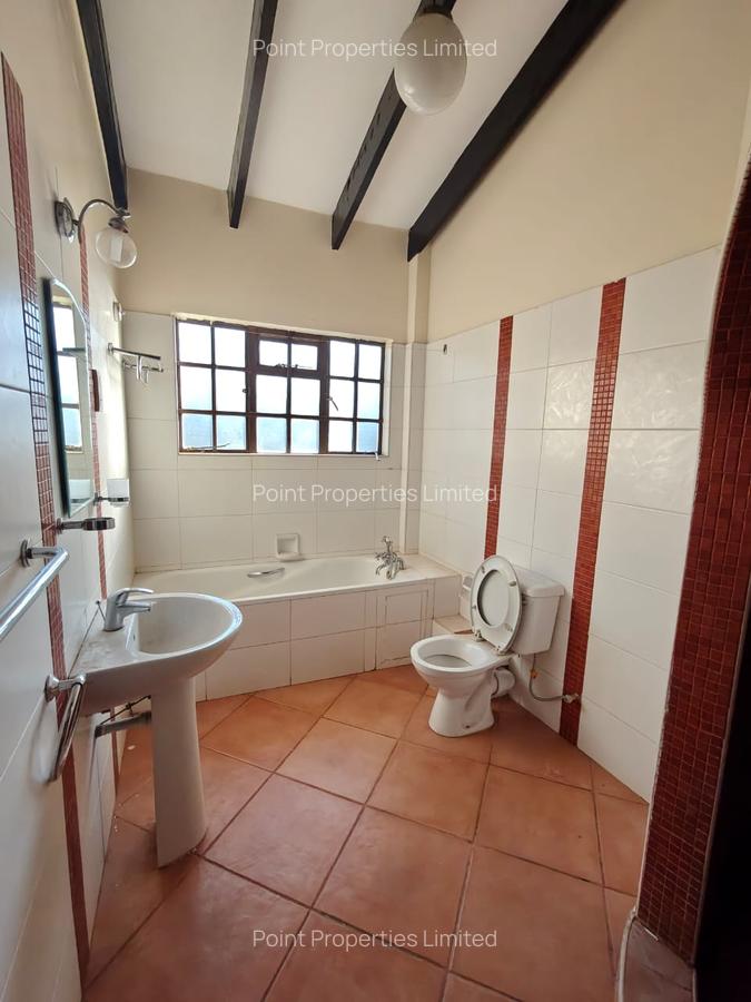 4 Bed Villa with En Suite in Karen - 12