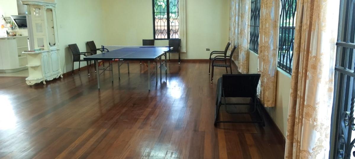 5 Bed Townhouse with En Suite in Gigiri - 19