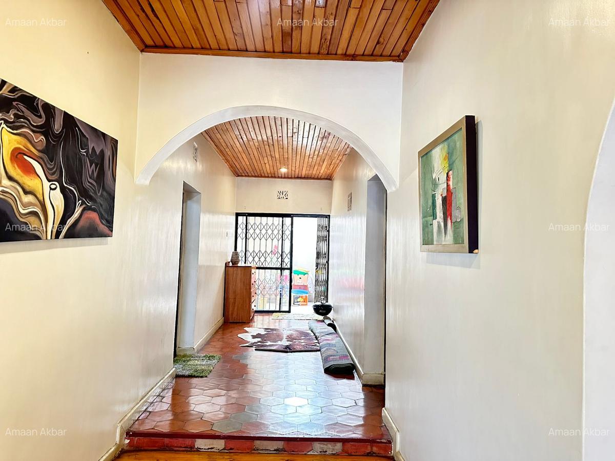 5 Bed House with En Suite in Nakuru - 9