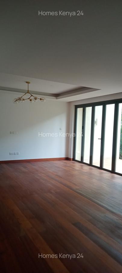 4 Bed Townhouse in Rosslyn - 4