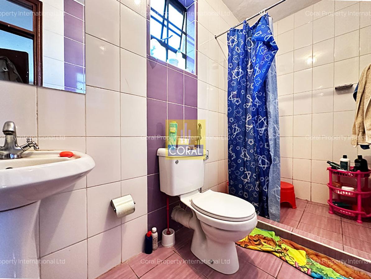 3 Bed Apartment with Parking in Parklands - 14