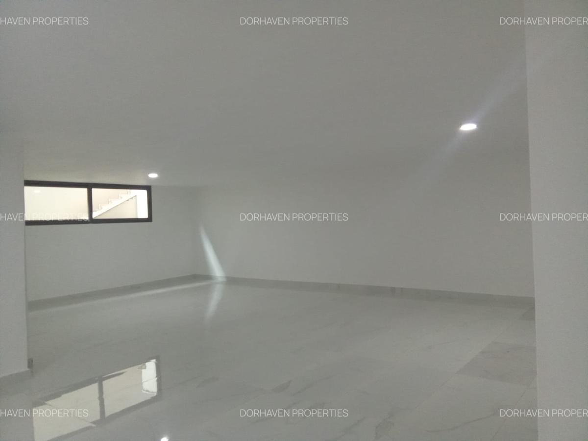 5 Bed Apartment with En Suite at Lavington - 6