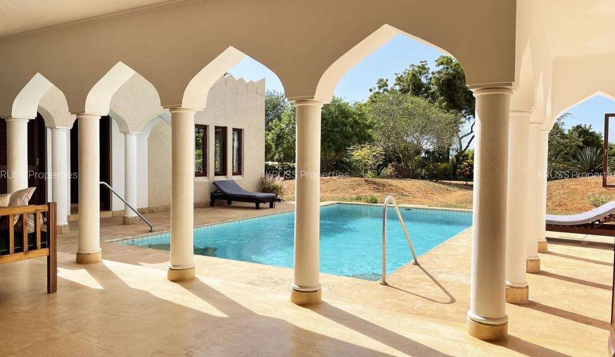 4 Bed Villa with Swimming Pool at Hs24 - 3