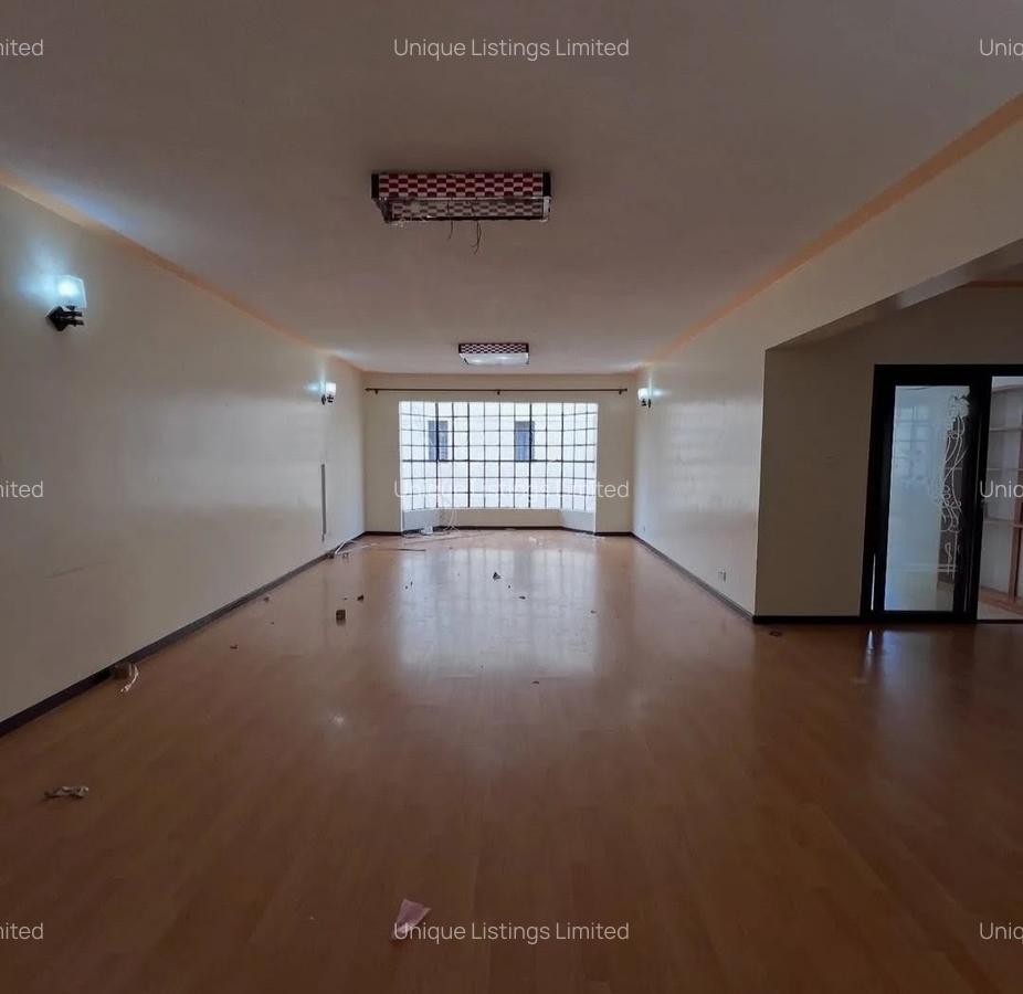 4 Bed Apartment with En Suite in Lavington - 2