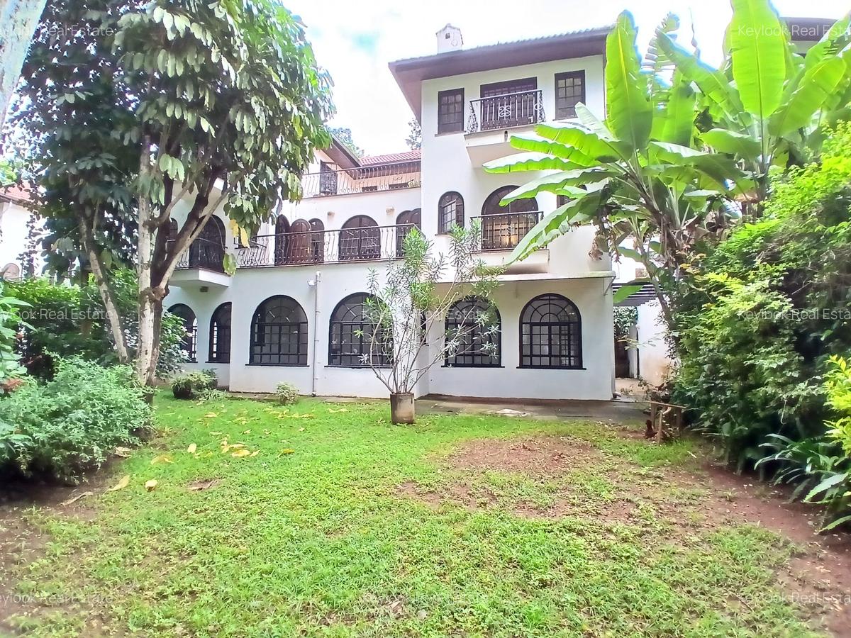 4 Bed Townhouse with En Suite at Riverside Drive - 1