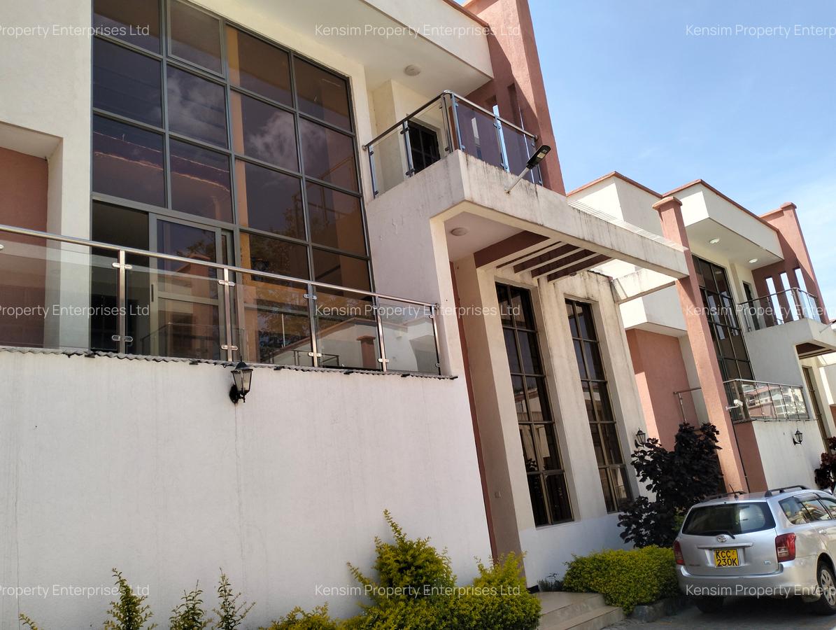 5 Bed Townhouse with En Suite in Lavington - 20