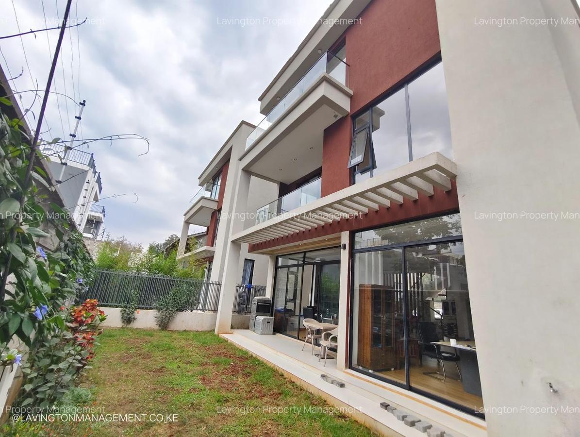 5 Bed Townhouse with En Suite at Lavington Green - 1