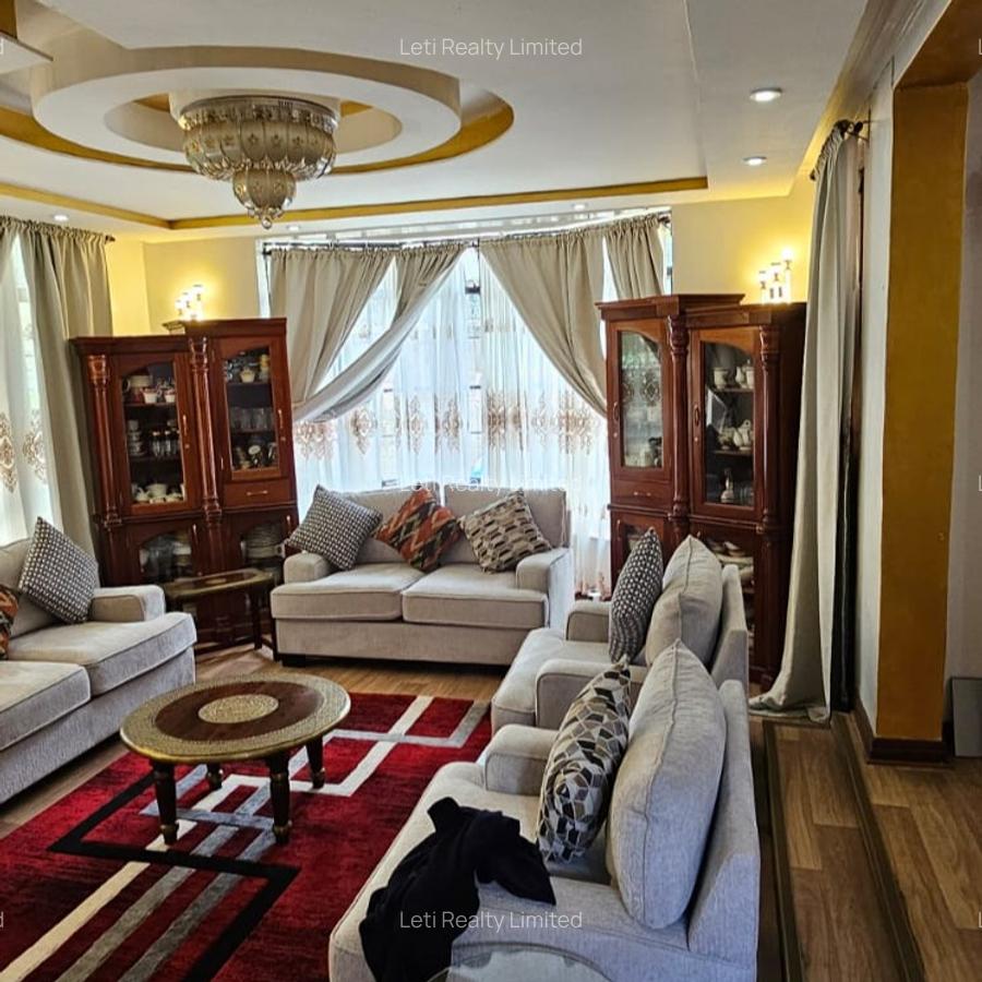 5 Bed Townhouse with En Suite in Lavington - 3