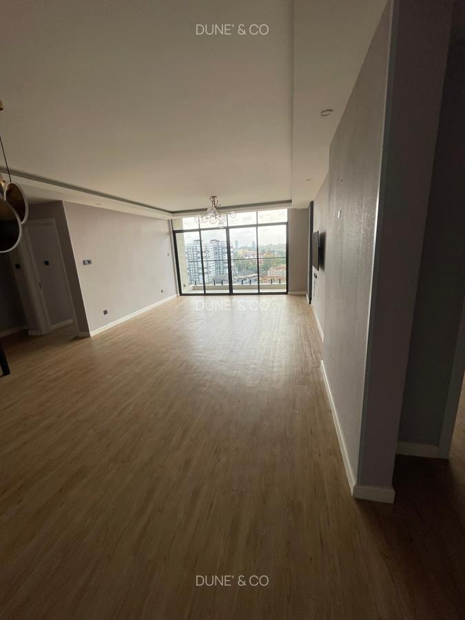 2 Bed Apartment with En Suite in Brookside - 2