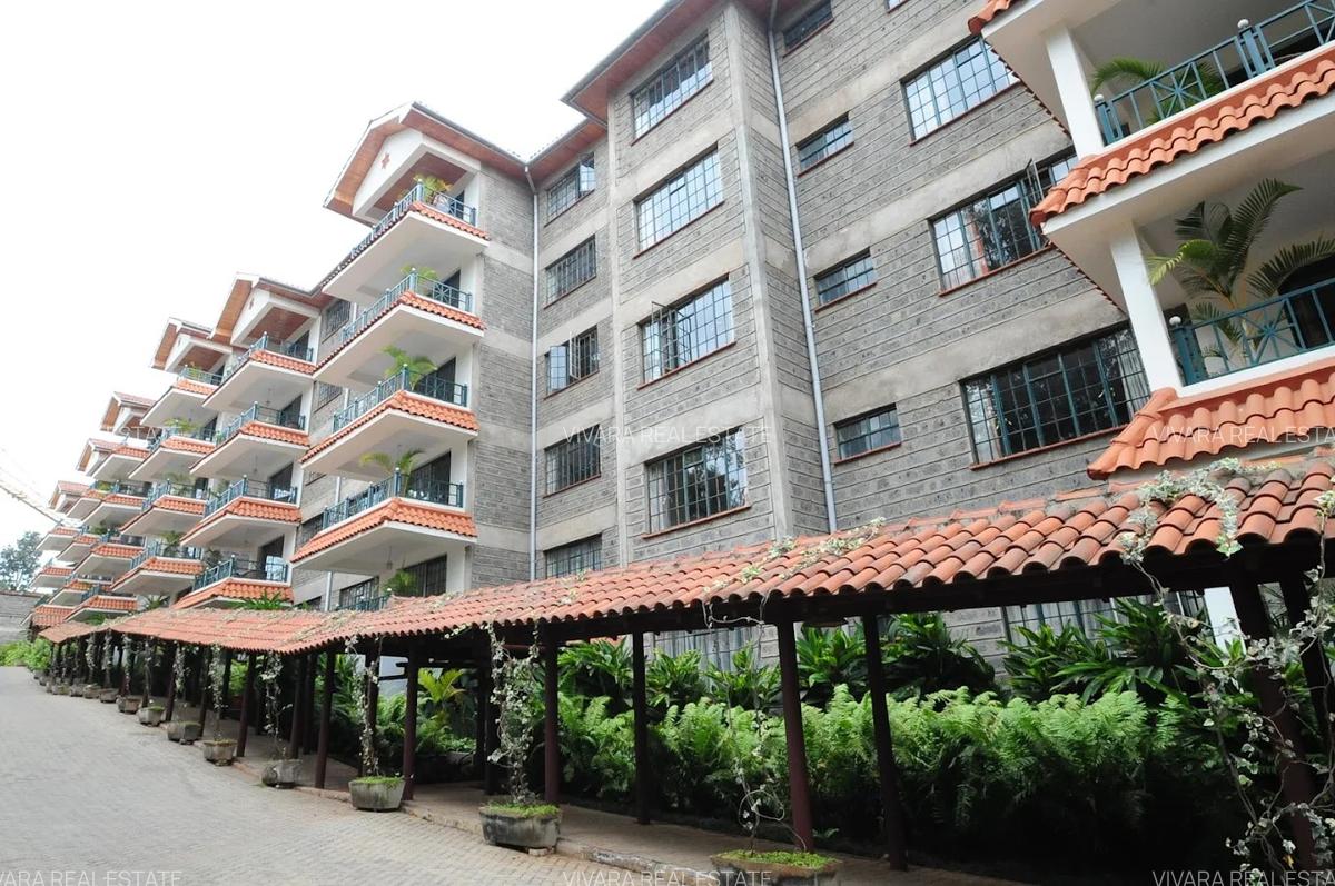 3 Bed Apartment with En Suite in Riverside - 10