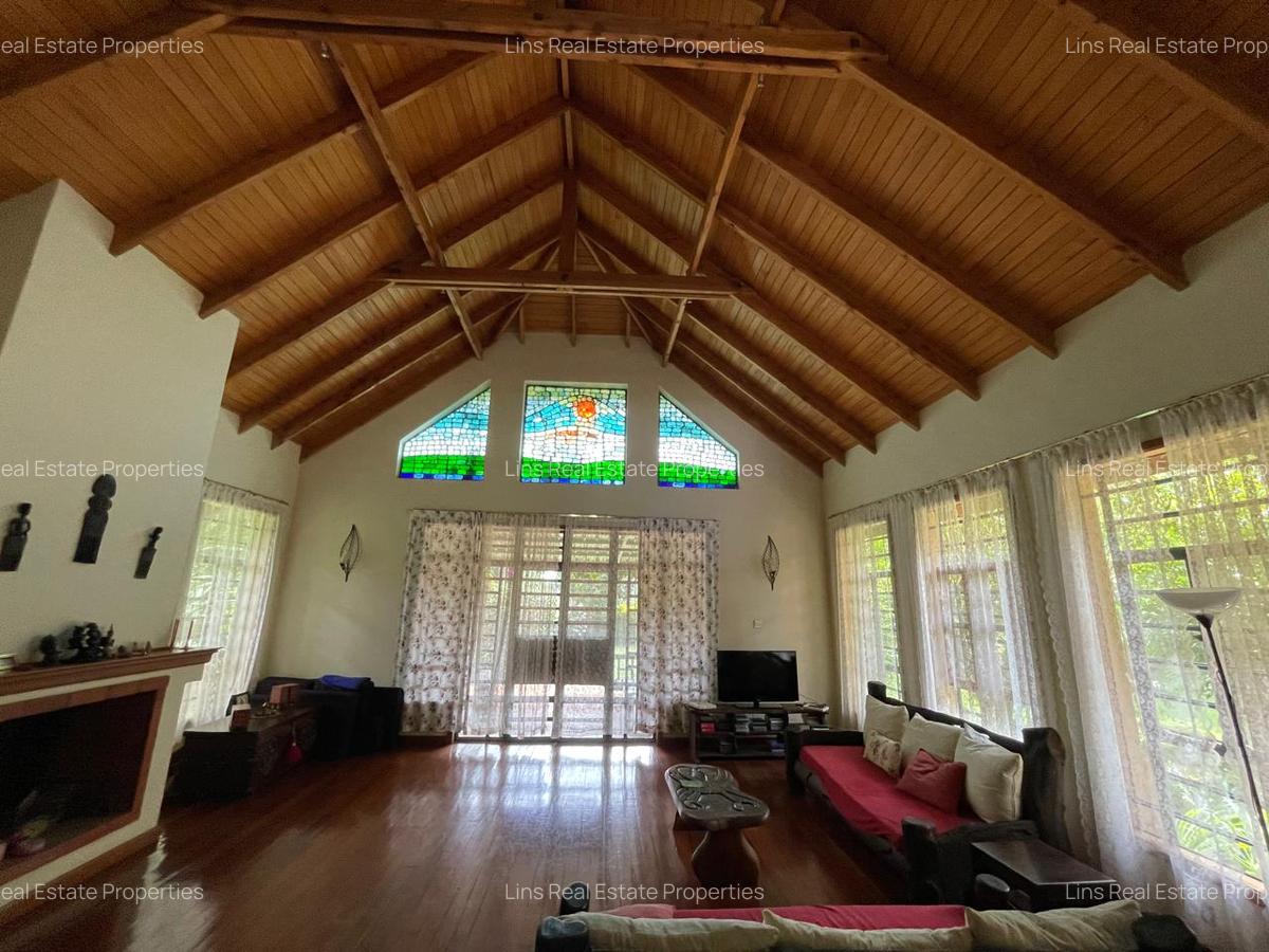 4 Bed House with En Suite in Runda - 9