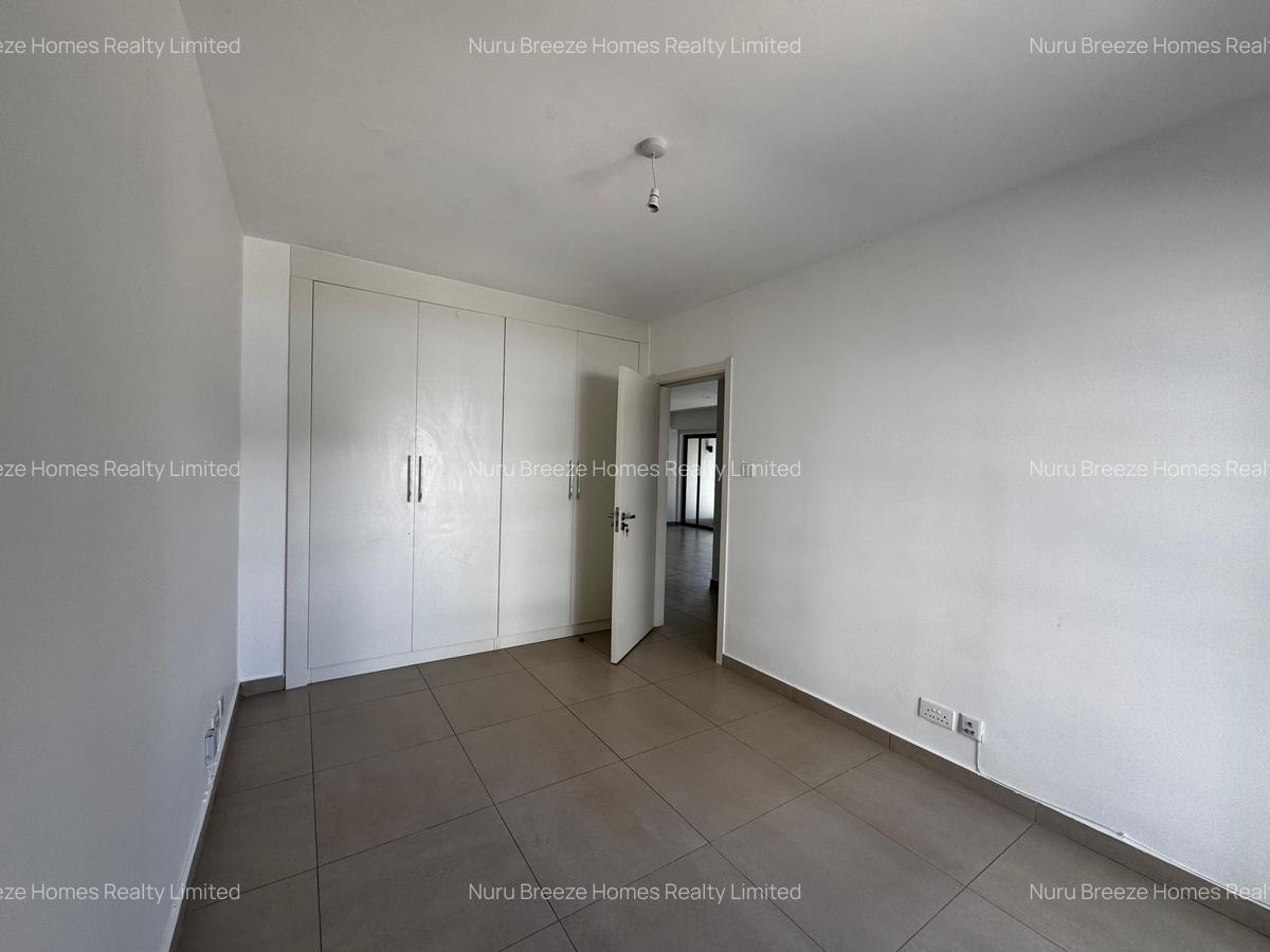 2 Bed Apartment with En Suite in Lavington - 14