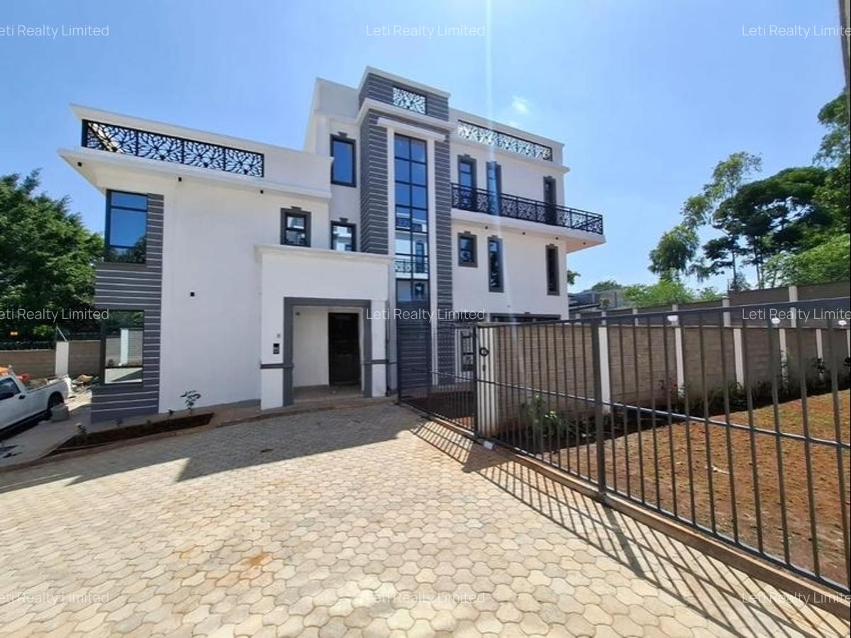 5 Bed Townhouse with En Suite in Lavington - 1