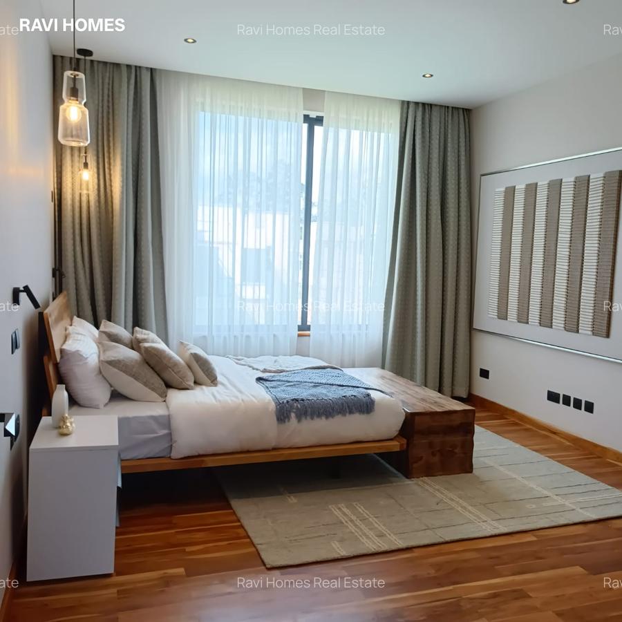 5 Bed Villa with En Suite in Loresho - 20