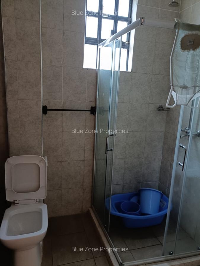 5 Bed House with En Suite at Off Mimosa Rd - 17