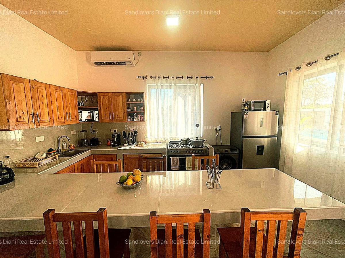 4 Bed Villa with En Suite in Diani - 3