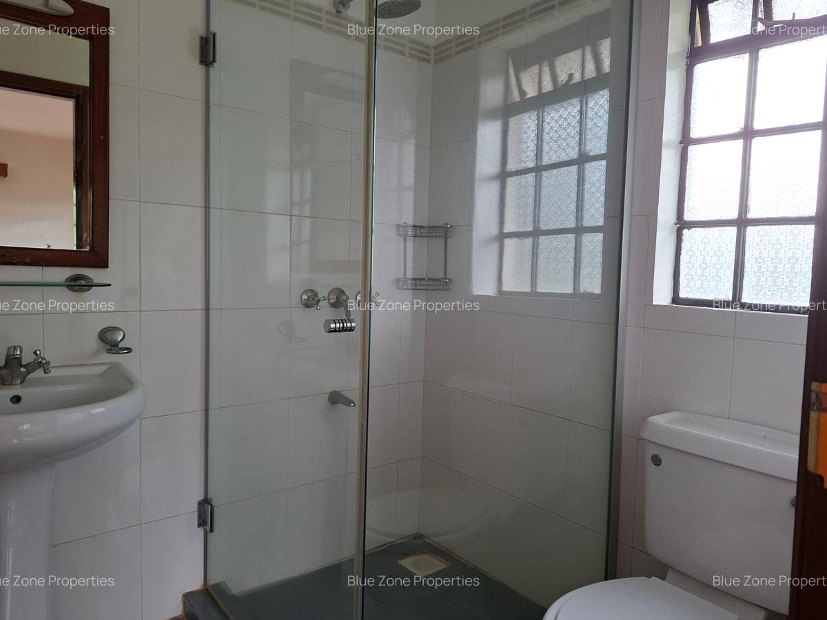 5 Bed Townhouse with En Suite at Off Ruaka Rd - 20